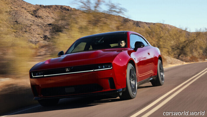 Algunos Charger Daytona y vehículos eléctricos de Jeep pueden moverse con la transmisión en "P" y eso no es una característica | Carscoops